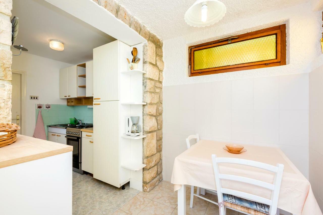 Apartment Marija マリ・ロシニュ エクステリア 写真